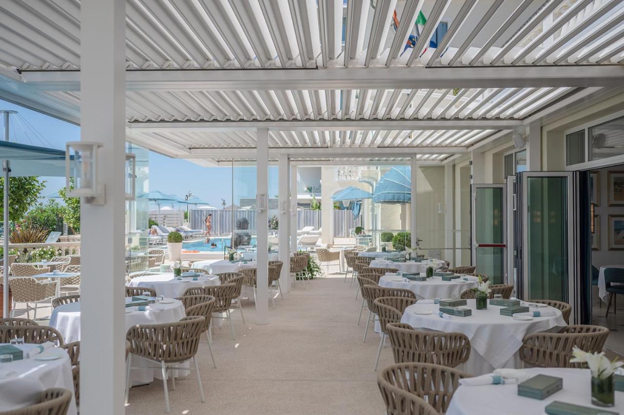 Casa Bianca Al Mare Hotel ลิโดดิเยโซโล ภายนอก รูปภาพ