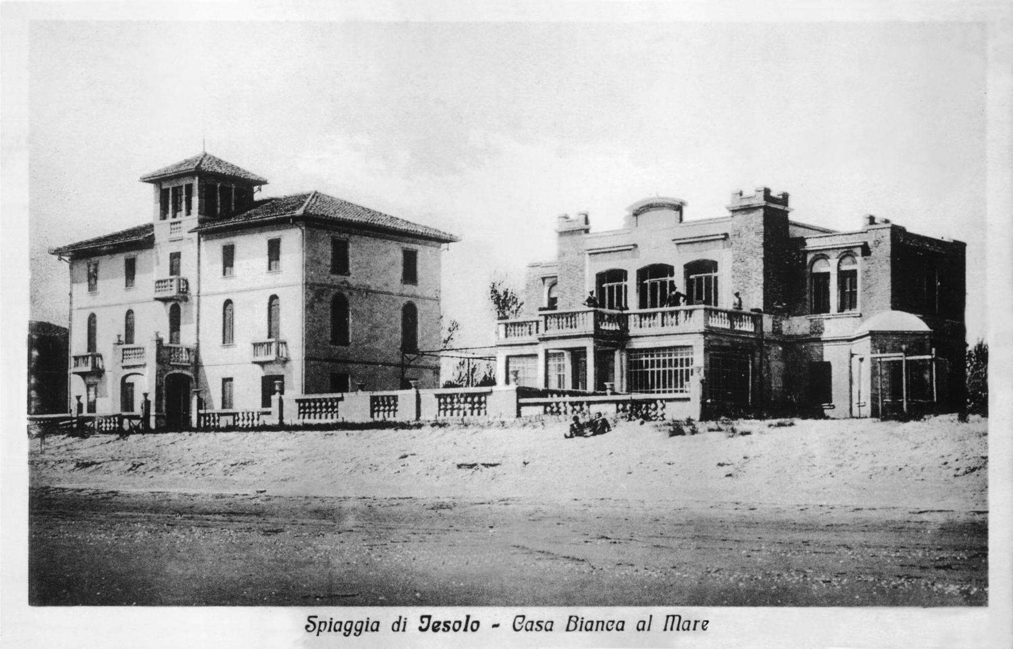 Casa Bianca Al Mare Hotel ลิโดดิเยโซโล ภายนอก รูปภาพ