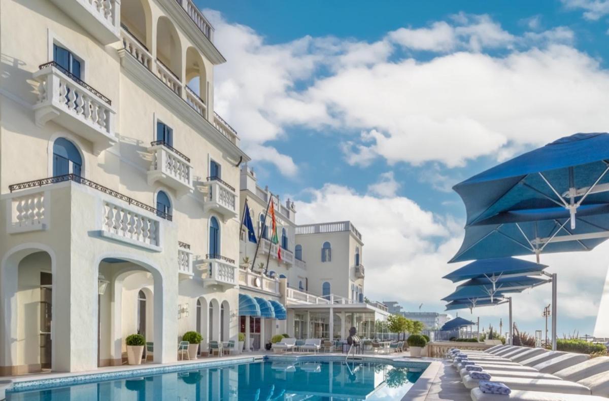 Casa Bianca Al Mare Hotel ลิโดดิเยโซโล ภายนอก รูปภาพ